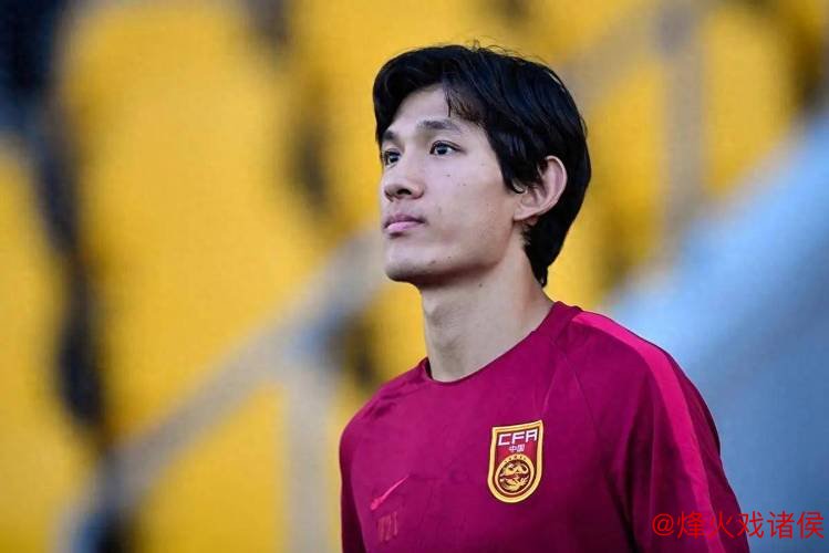 36岁“老将”王燊超续战一年，“带刀后卫”为何关键时刻屡建奇功？