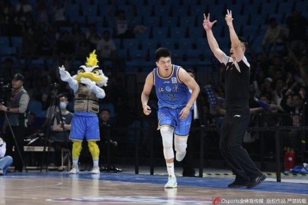 尊龙凯时下载 范子铭16+11雷蒙19分 首钢大胜上海总比分1-1